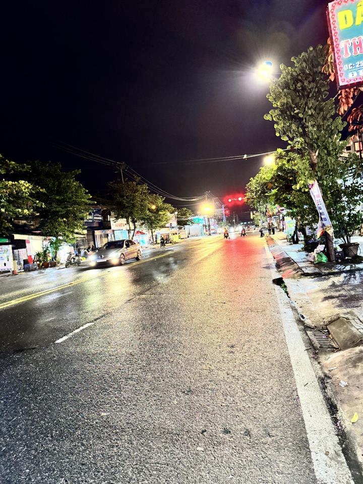 Bán gấp nhà mặt phố nguyễn tất thành, 3,5 tỷ, 150m2, hội an, quảng nam