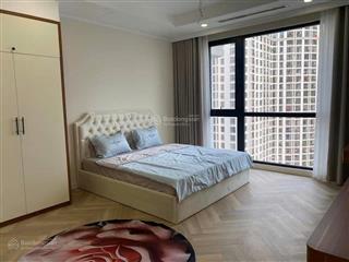 Cho thuê chung cư royal city 2pn  115m2  giá thuê 18 triệu/tháng tại nguyễn trãi, thanh xuân.