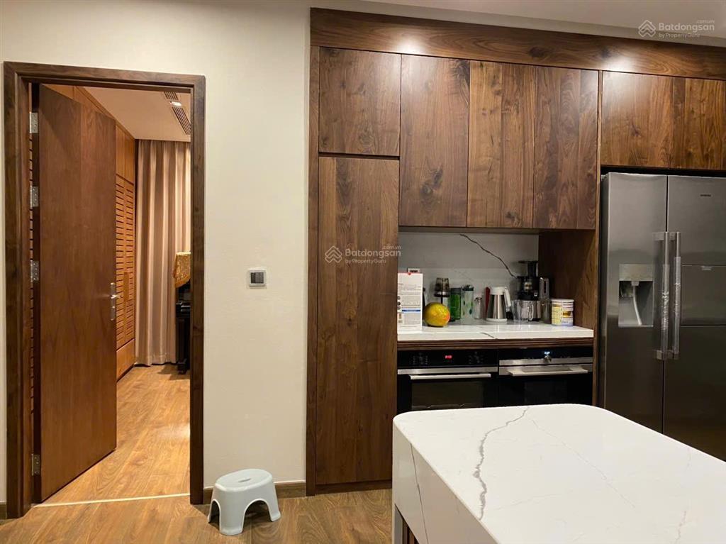 Cho thuê nhanh metropolis liễu giai 3pn  105m2  giá thuê chỉ từ 35 triệu/tháng.