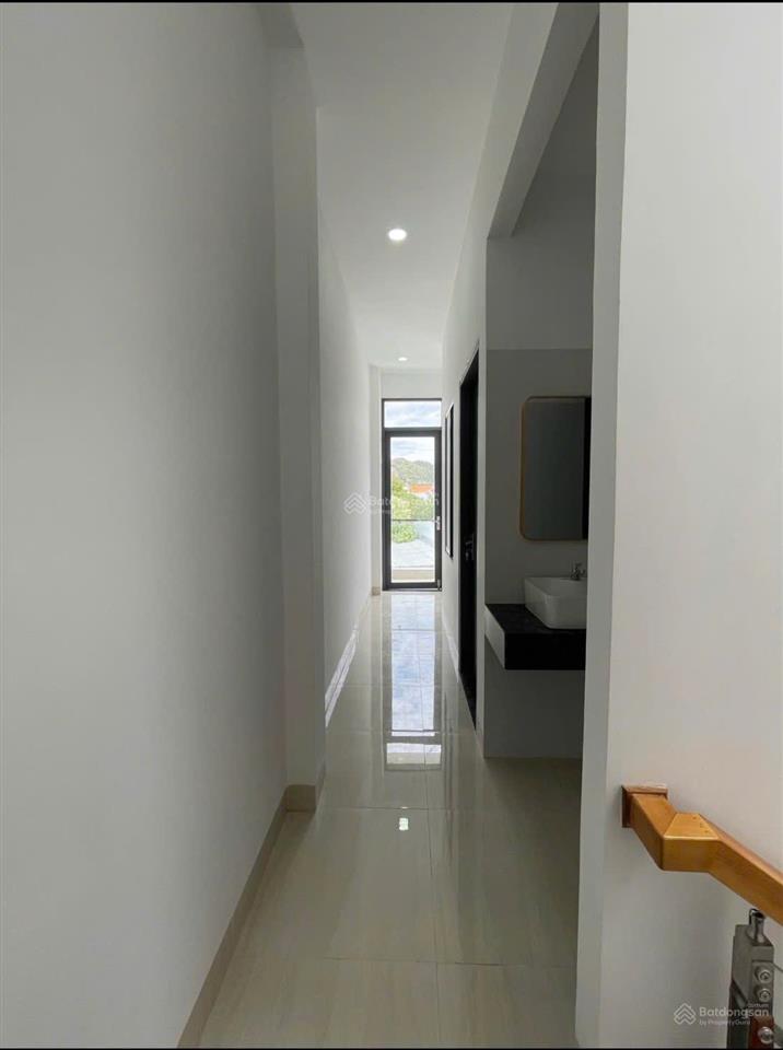 Nhà cần bán dt56m22tầng3pnôtô đậu cửavĩnh hoànha trang chỉ 3ty300tr