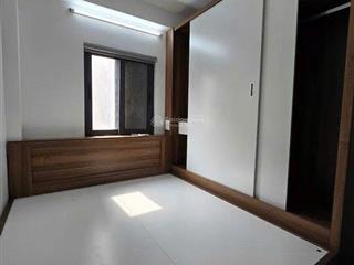 Bán nhà truờng chính dt 31m x 5 tầng. giá 6.7 tỷ
