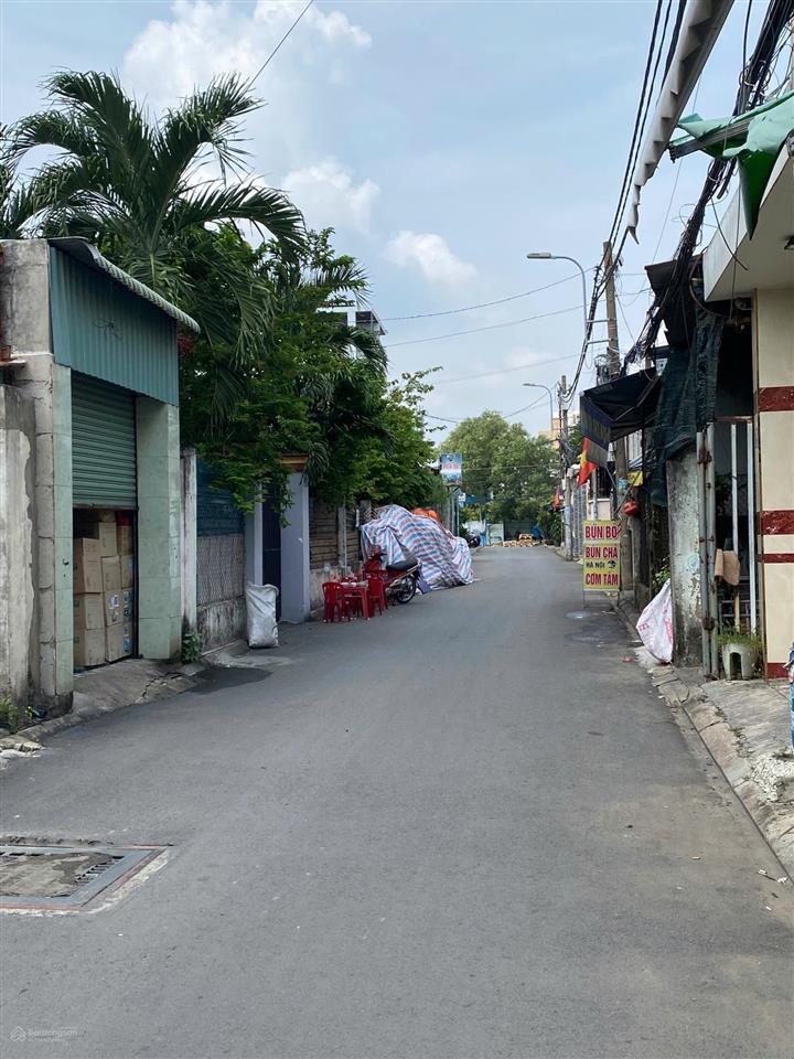 Đất xây hầm + 6 lầu mặt tiền đường 8m tăng nhơn phú b quận 9 ngang hơn 8m  234m2 giá chỉ 64t/m²