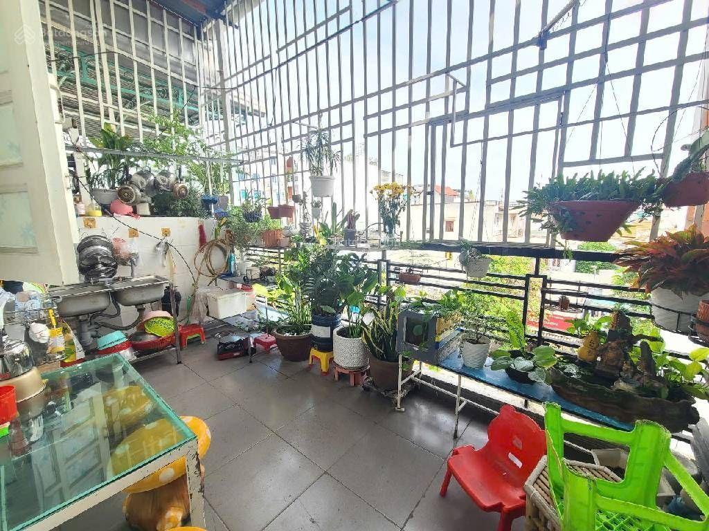 Căn hộ dịch vụ 15 phòng siêu hiếm 4 tầng  80m2/ tầng p. tân sơn nhì, tân phú