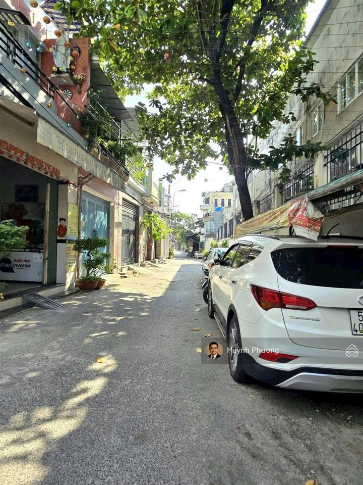 Chdv 32 phòng  dương quảng hàm  gò vấp  8.3x24m  6 tầng thang máy  hđ thuê 1,5 tỷ  giá 26 tỷ