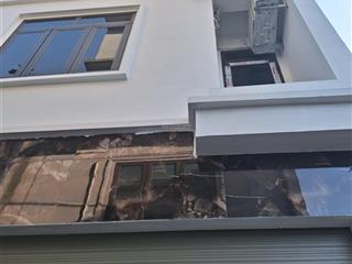 Nhà phố ngọc hồi  61m2, 5t  ô tô đỗ  cách bx nước ngầm 10p  giao thông thuận đi các ngả