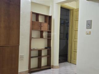 Cho thuê xăn hộ tập thể 2 ngủ tại láng hạ
