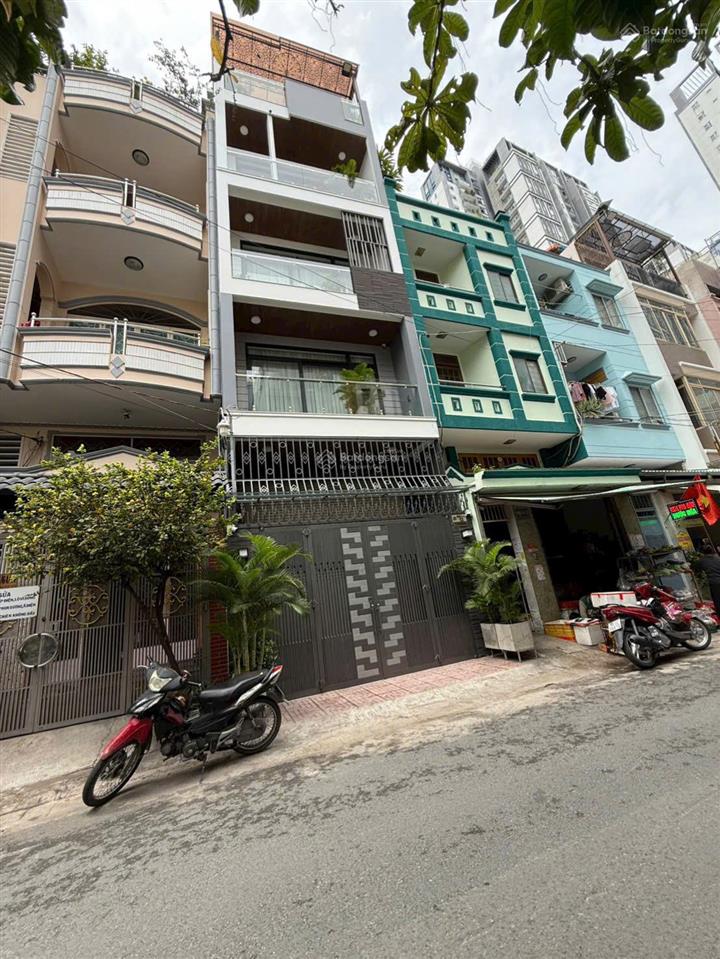 Bán nhà đường 3/2 thang máy quận 10