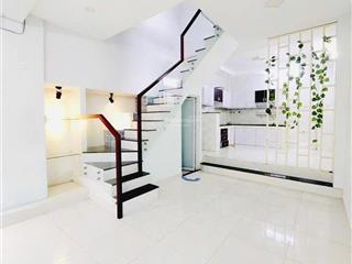 Nhà diện tích đẹp (ngang 4.2m dài 15m), 3 tầng, bùi minh trực thông phạm thế hiển p5 q8
