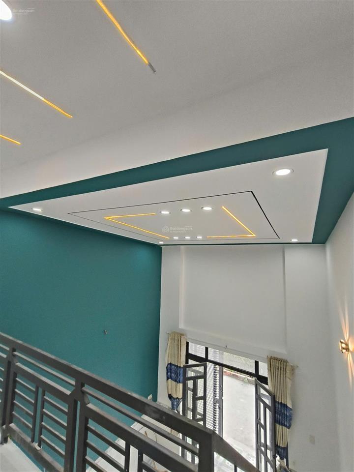 Chính chủ bán nhà mặt tiền 720 triệu  sổ riêng 1 trệt 1 lầu 2pn 2wc