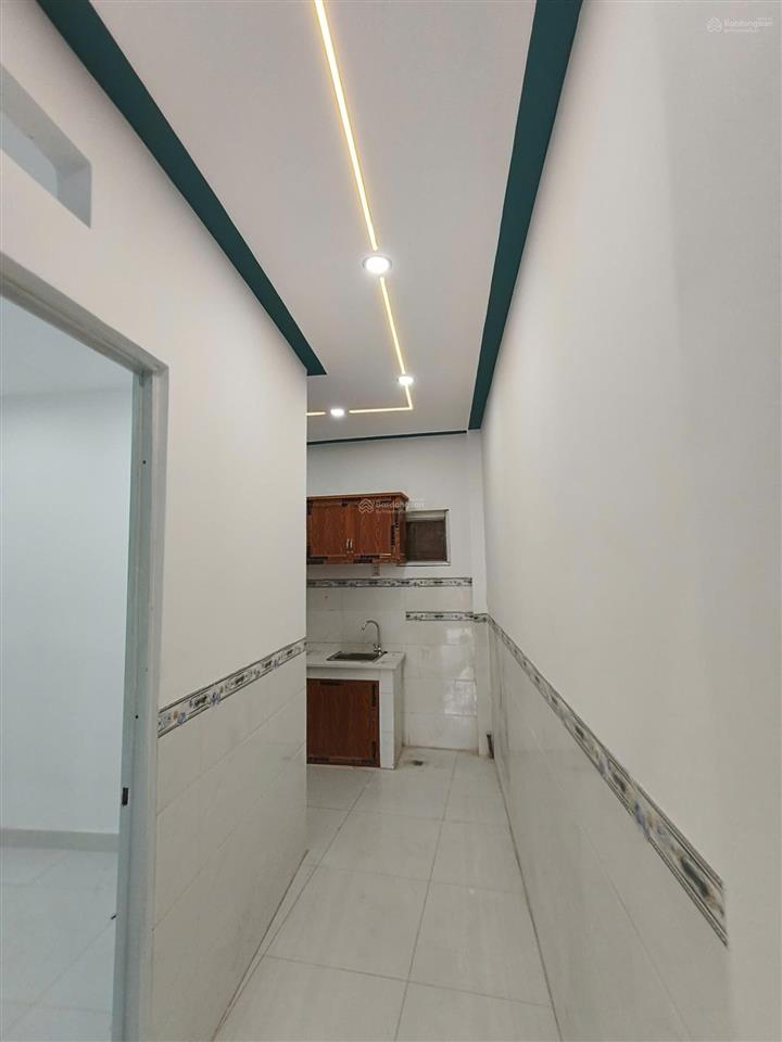 Chính chủ bán nhà mặt tiền 720 triệu  sổ riêng 1 trệt 1 lầu 2pn 2wc