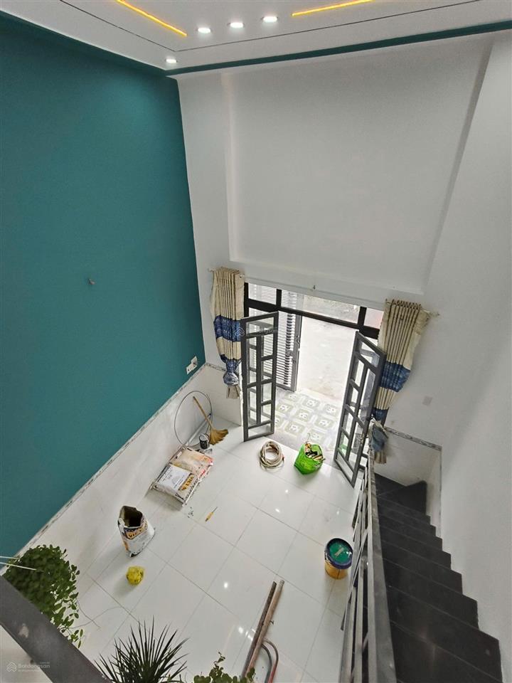 Chính chủ bán nhà mặt tiền 720 triệu  sổ riêng 1 trệt 1 lầu 2pn 2wc