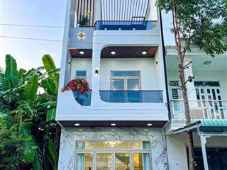 Nhà mới xây ngay mặt tiền thủ dầu một  giá siêu tốt