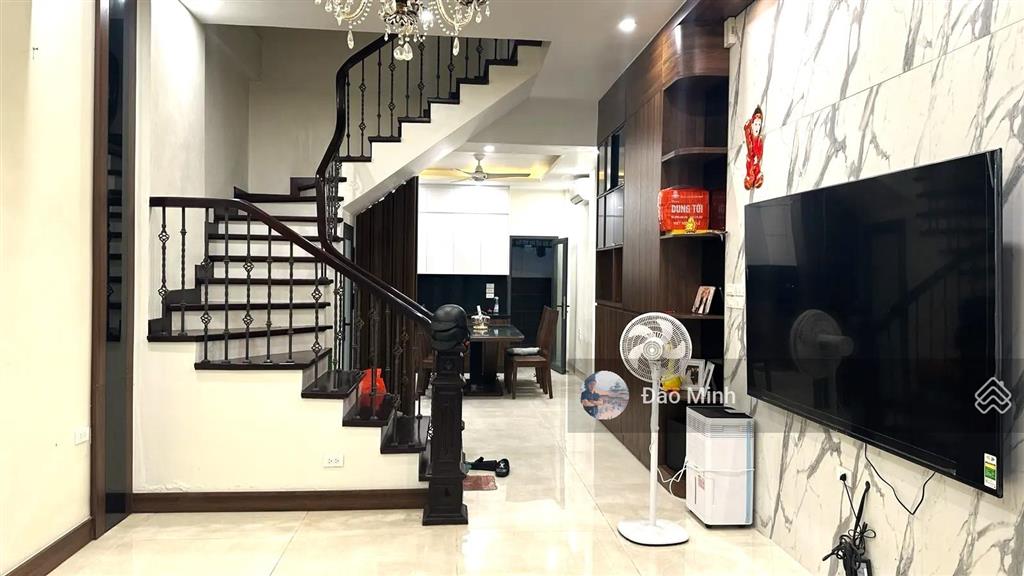 (920) chính chủ bán nhà đẹp tôn đức thắng, phân lô cán bộ, mt 4,1m, nội thất doanh nhân, ôtô đỗ cửa