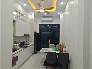 10,5 tỷ, nguyên hồng, 43m2 * 4t. nhà mới full nội thất , 2 thoáng , mt 3,5m