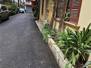 Nhà phạm huy thông 52m2, 6 tầng, ngõ 6m, 2 ô tô tránh, 2 thoáng, 50m ra hồ ngọc khánh giá 19.5 tỷ