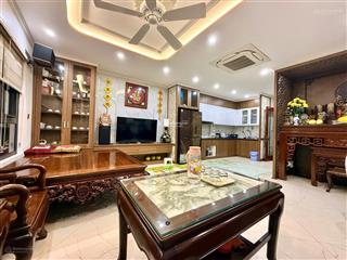 Hoàng quốc việt dt 88m²*5t mt 5,6m giá 22 tỷ. ngõ nông/thông, 5m ra ô tô tránh, 15m ra phố