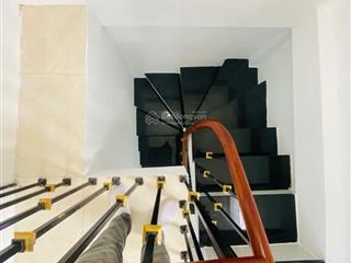 Bán gấp nhà phố tân mai 30m2 full nội thất ngõ trước nhà ô tô tránh nhau, chỉ có 4,5 tỷ