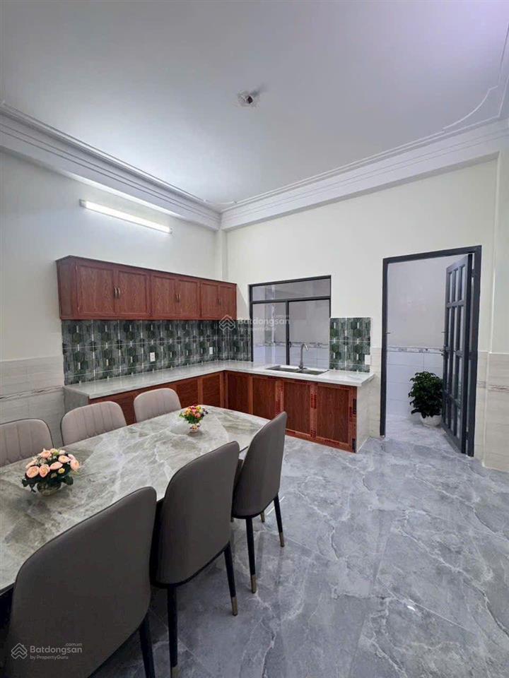 Bán nhà mặt tiền tl 31, thạnh lộc, q12, dt 4 x18m. giá 5 tỷ 950