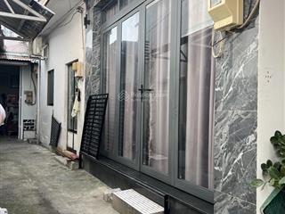 Bán nr view đẹp tại phạm hữu lầu, 3,6 tỷ, 44m2, 2pn, 1wc, q7, hcm