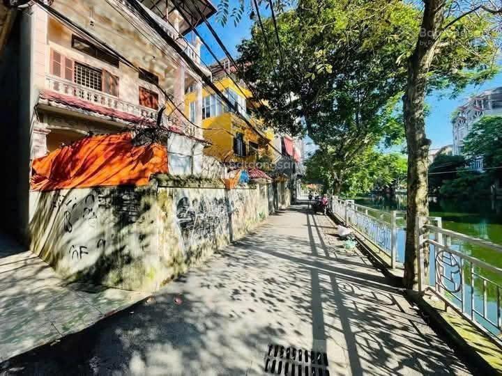 Bán đất tặng nhà 2,5 tầng view hồ cực đẹp địa chỉ quan nhân, thanh xuân giá 43 tỷ