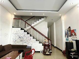 Bán nhà mặt tiền 102 m2 5pn 3 tầng