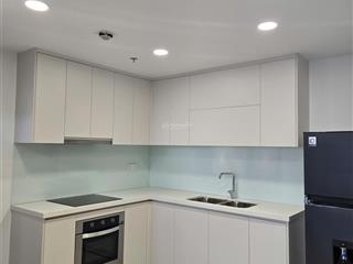 Cho thuê căn hộ chung cư 2 phòng ngủ, nội thất bếp núc, ti vi, bàn ghế, giường tủ đầy đủ