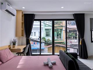 Thuê ngay căn hộ 50m2, full nội thất, ban công ngay nguyễn cửu vân, bình thạnh gần trường đh uef