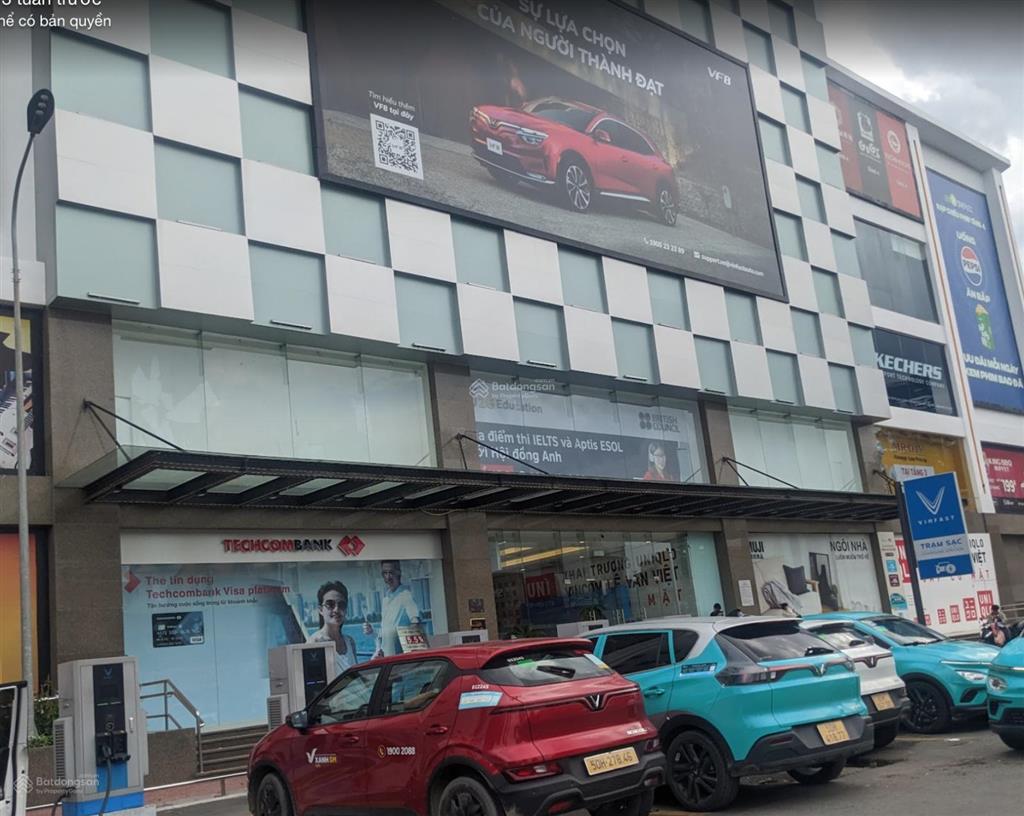 Chỉ 7.5 tỷ, có ngay nhà phố đẹp, 3 lầu, 4 phòng ngủ, ô tô ngủ trong nhà, 400m ra gametro, thủ đức