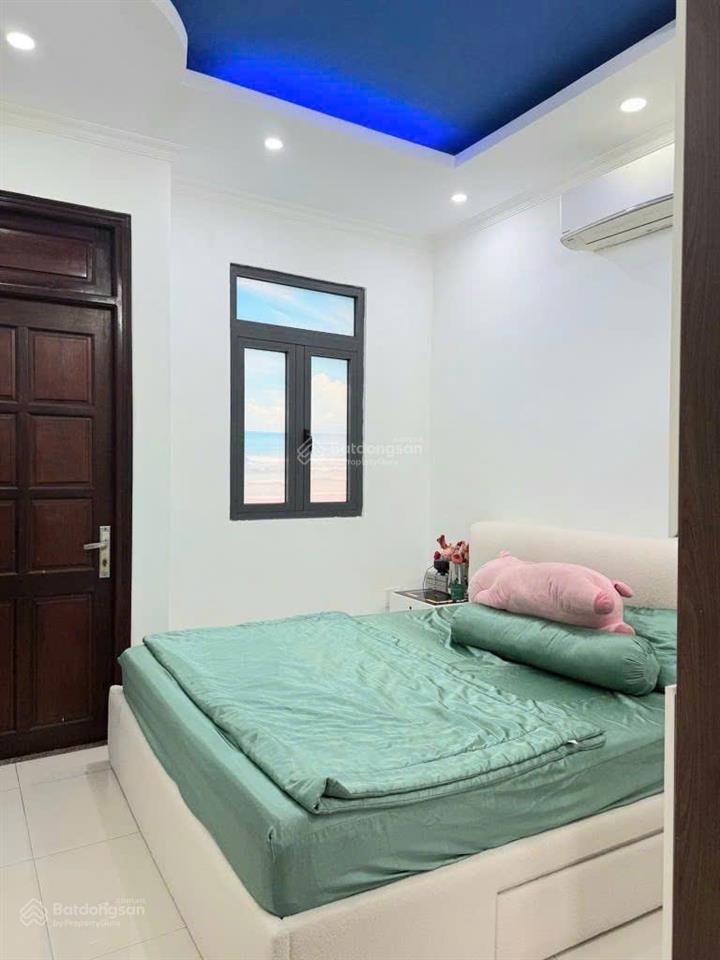 Hiếm nhà phố 4 lầu, vị trí đắc địa, ngay sát vincom, võ văn ngân, thủ đức