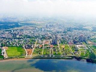 Nền đất vị trí cực đẹp và hiếm đối diện tt thương mại 3 hecta, lg đường 20m, dt 7m&18m, sổ hồng