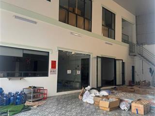 Cho thuê gấp nhà xưởng ngoài khu công nghiệp đức hòa, giá còn tl