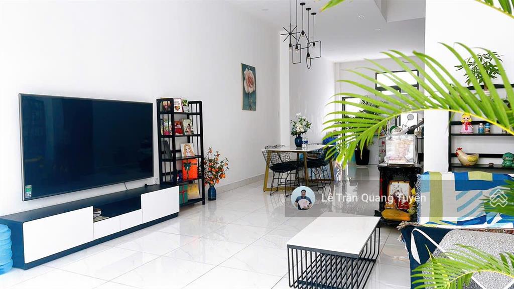 Bán shophouse g3 full nội thất, đường lớn mặt tiền kinh doanh 3 lầu 225m2