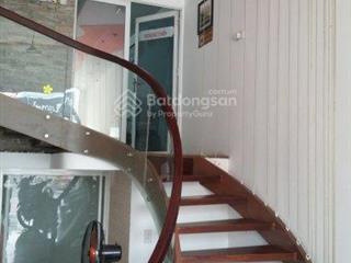Giáp q10! ngay trường đua phú thọ! nhà 4 tấm khu cư xá lê đại hành p11. dt (4x30)m giá 17 tỷ (tl)