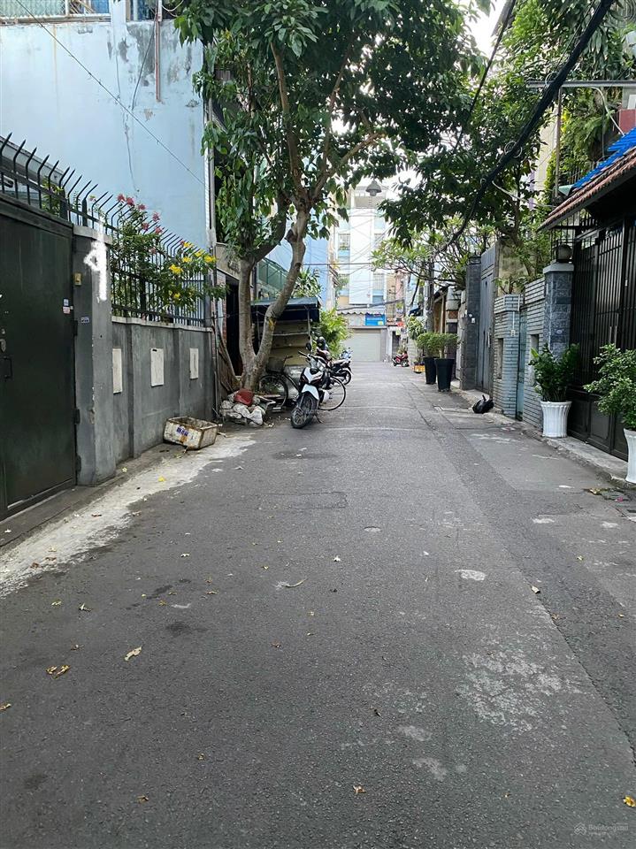 Giáp q10! nhà cấp 4 hẻm xe tải lý thường kiệt. dt (4,5x22)m giá 9,5 tỷ(tl)