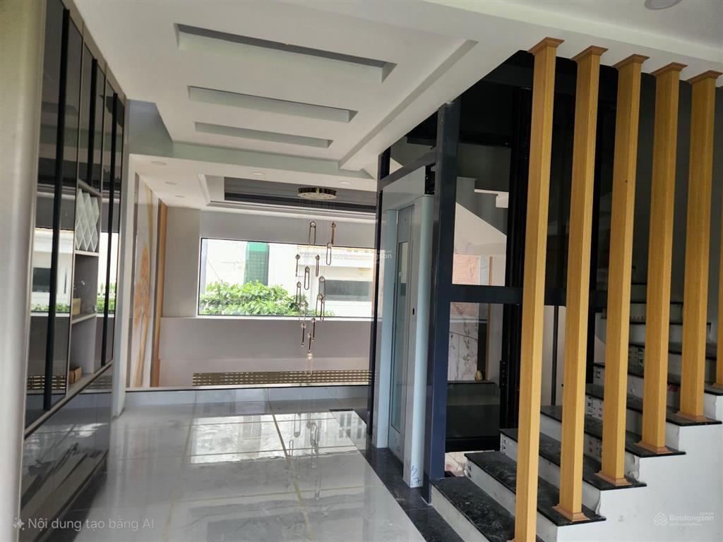 Bán nhà 5 tầng thang máy tại khu hoàng quốc việt phú mỹ quận 7