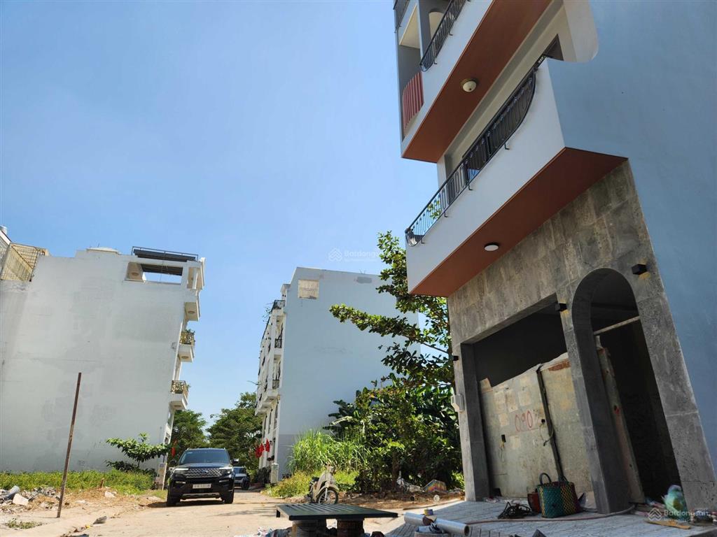 Tôi cần bán đất ở thổ cư 5x12.2m đường nhựa 8m phú mỹ quận 7 giá 7.15 tỷ