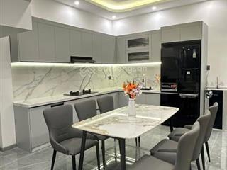 Bán căn hộ 2pn, 2wc, central garden, bến chương dương,q1,giá 5,1 tỷsổ hồng ,ngân hàng hỗ trợ 70%