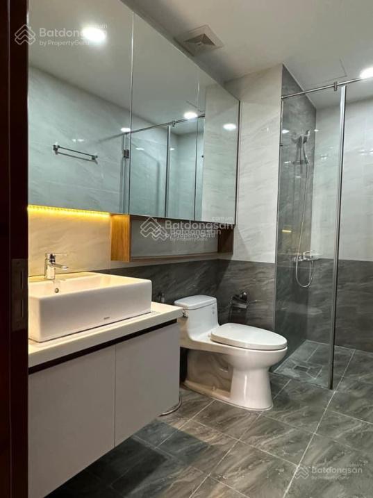 Cần bán nhanh căn hộ carillon hoàng hoa thám, tân bình dt 100m2 3pn 2wc  sổ hồng. nh hỗ trợ 70%