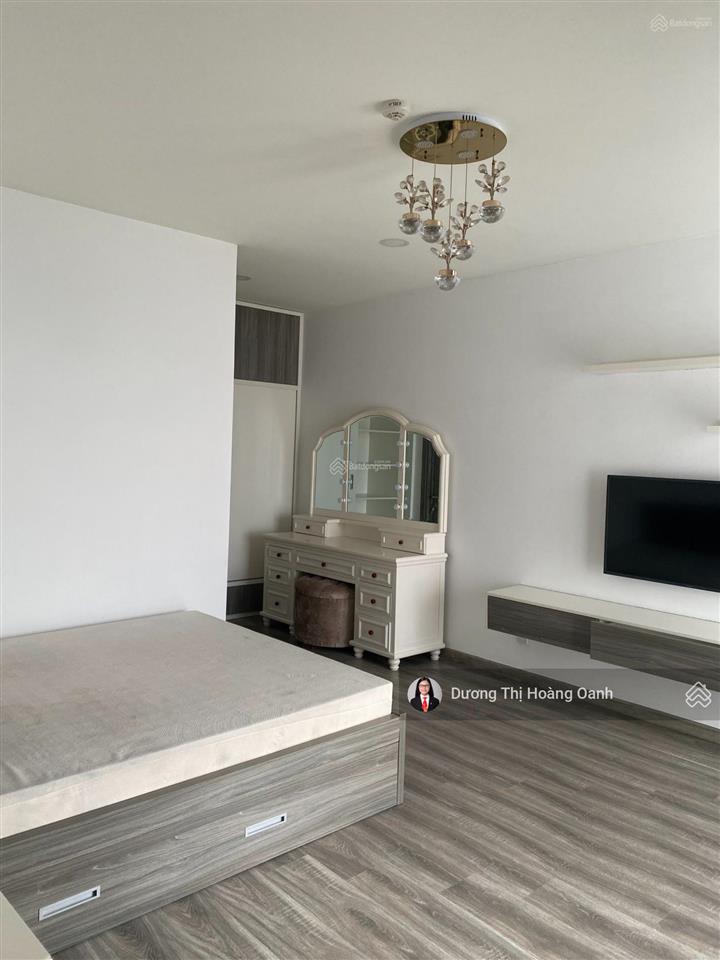 Bán 3pn, giáp sông sài gòn, mt nguyễn tất thành, 7,5 tỷ shvv, full nt, ban công lớn, 0938 231 ***