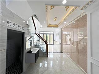 Bán gấp nhà giá tốt hxh đường phạm văn đồng, linh tây, tđ, 5pn 5wc, giá 2,6tỷ  vinh 0903 164 ***