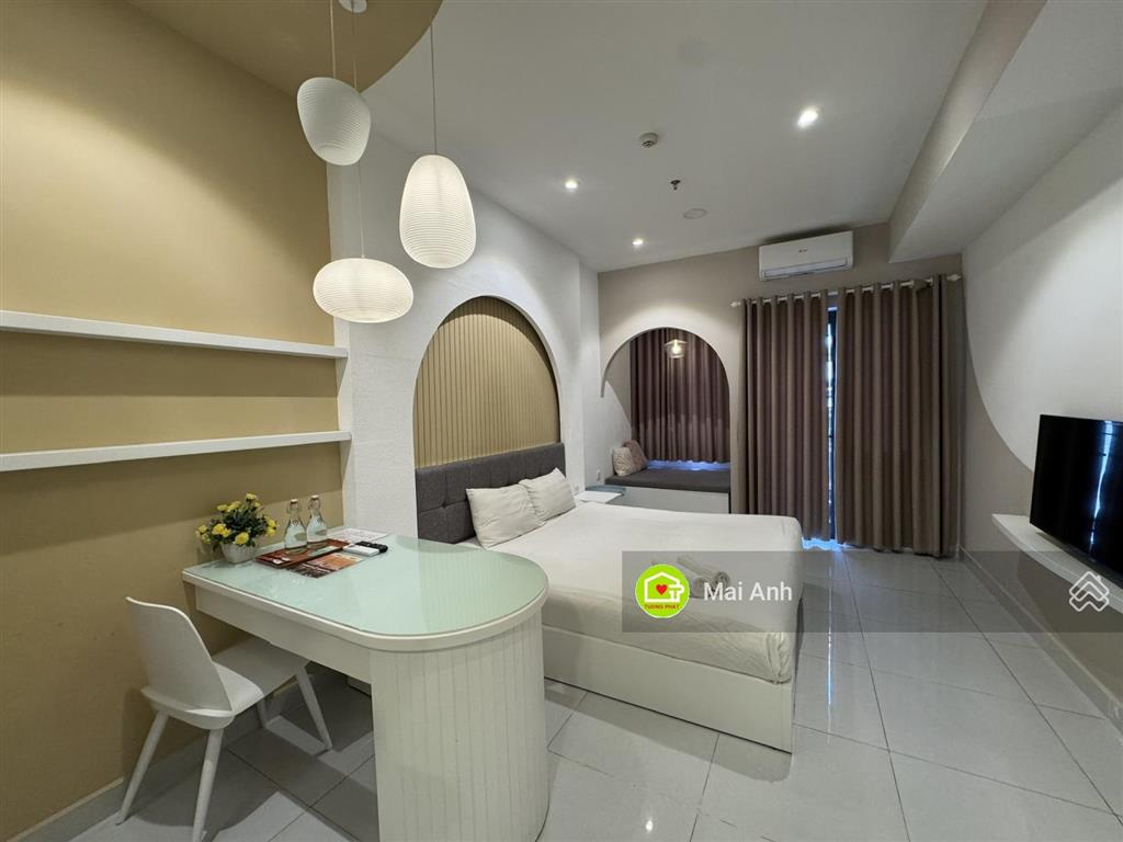 Chính chủ gửi bán căn hộ soho 1 phòng ngủ 30m2. nội thất đẹp. giá 3,99 tỷ