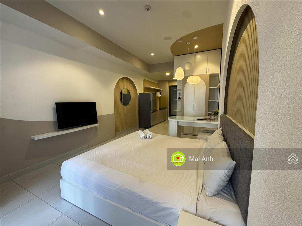 Chính chủ gửi bán căn hộ soho 1 phòng ngủ 30m2. nội thất đẹp. giá 3,99 tỷ