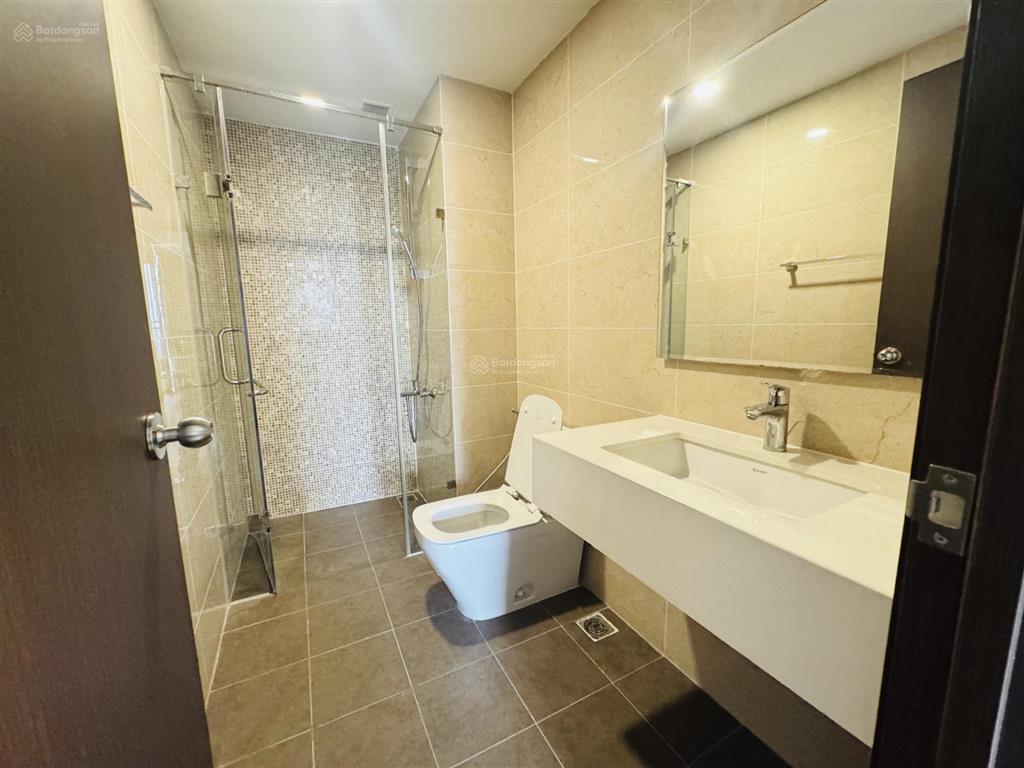 Chính chủ gửi bán căn hộ tresor 2 phòng ngủ 65m2. nội thất đầy đủ. giá 6,9 tỷ