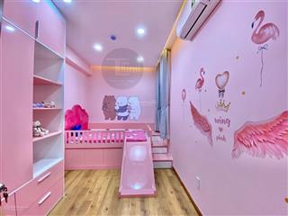 Căn 2pn 2wc full nội thất giá 3.3 tỷ ban công view thành phố đông nam 0938 893 ***