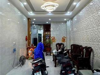 Nhà đẹp mới xây mặt tiền phan xích long q11. dt 4x20m 1 trệt, 4 lầu thang máy, giá 14.5tỷ