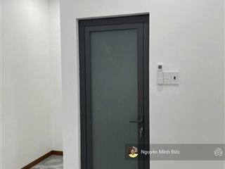 Bán nhà hẻm xe hơi ngang 4,2m x dài 17m trệt 1 lầu 9,9 tỷ hdt 25 triệu / tháng