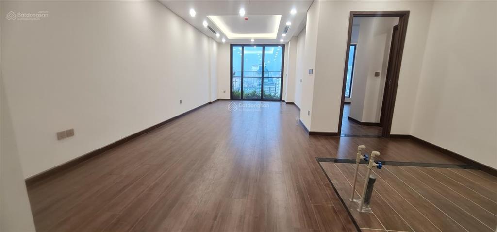 Căn góc 2 mặt tiền dt 137m2 trung tâm quận đống đa. sổ đỏ trao tay, xem nhà 24/7 0899 822 ***