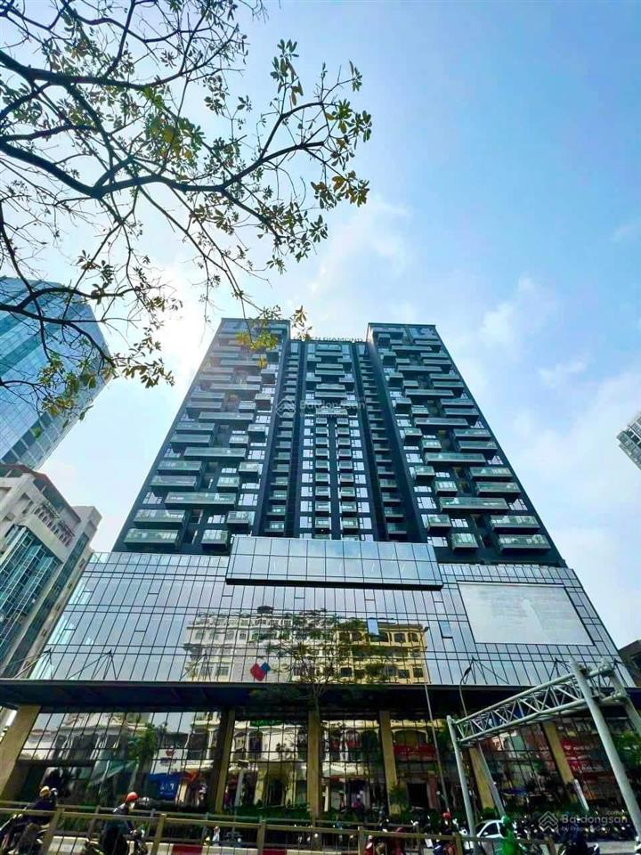 Căn góc 2 mặt tiền dt 137m2 trung tâm quận đống đa. sổ đỏ trao tay, xem nhà 24/7 0899 822 ***