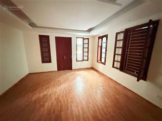 Bán biệt thự đầu ngõ 164 khuất duy tiến, 150m2, 5 tầng mặt tiền 7,2m, ô tô tránh, kinh doanh, 36 tỷ