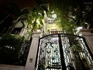 Bán biệt thự sân vườn tại kđt mỹ đình 145m2, 4 tầng, căn góc giá rẻ chỉ 280tr/m2